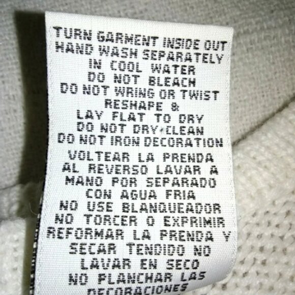 White Christmas/Holiday Sweater Vest w/Glitzy Red Cardinals Plus Size 16W - Picture 5 of 5